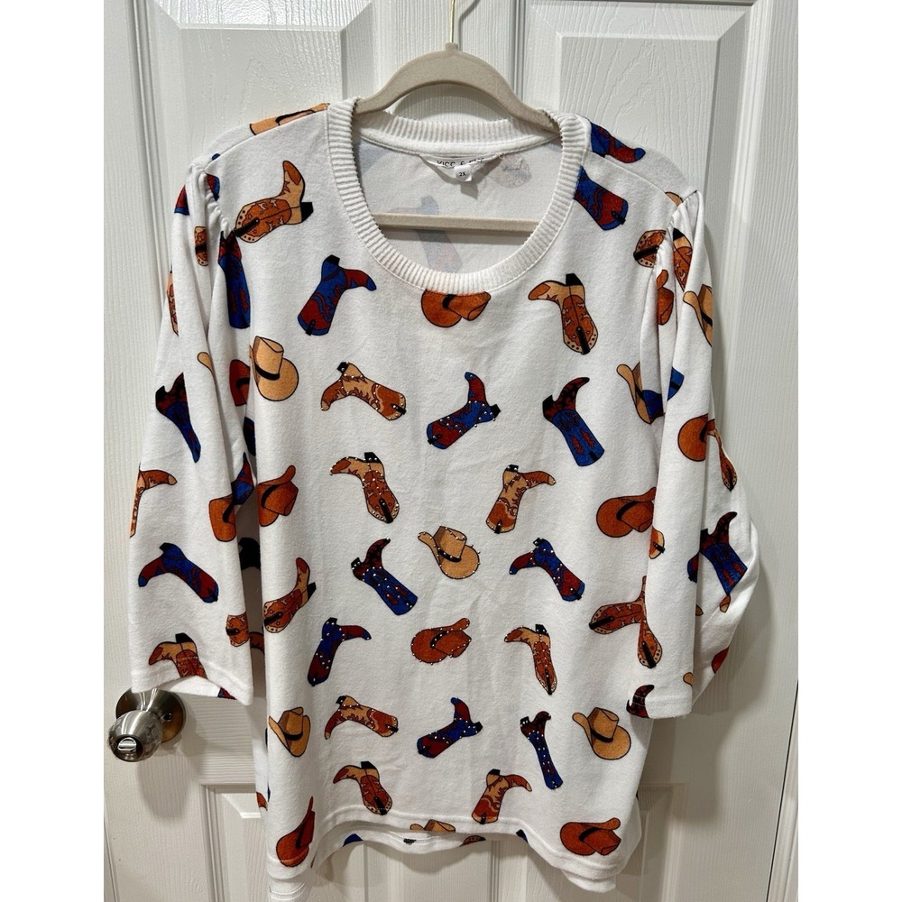 Kiss & Fly Western Style Soft Top Sz 2X Allover Boots Cowboy Hats Embellished